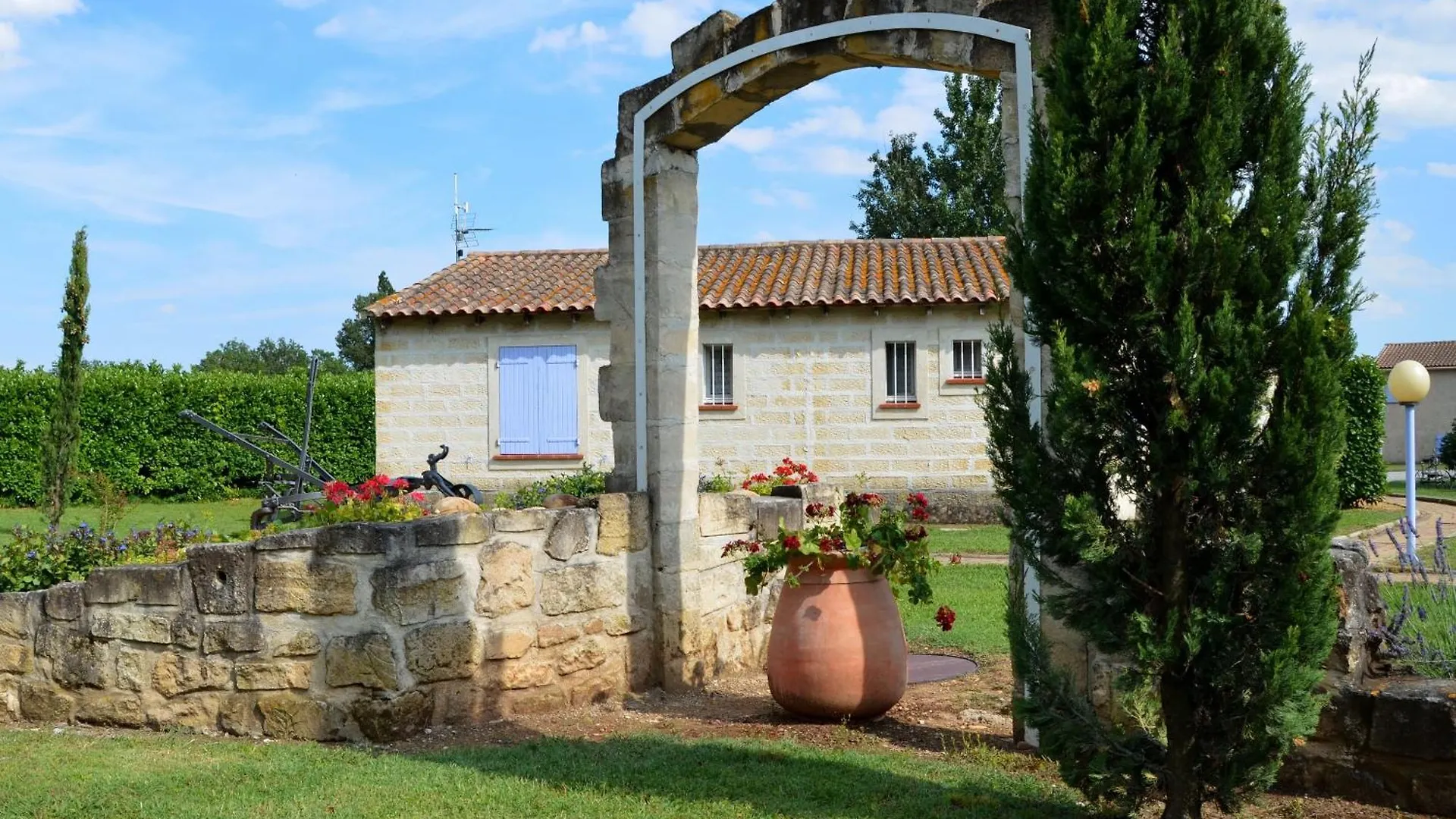 Holiday home Residence Vacances Fontenelle Raphele