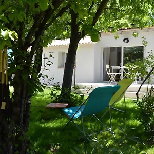  Hébergement de vacances Charmante Maisonnette Indépendante à En Luberon
